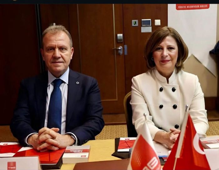 Se�er, �nl�ce�yi tebrik etti