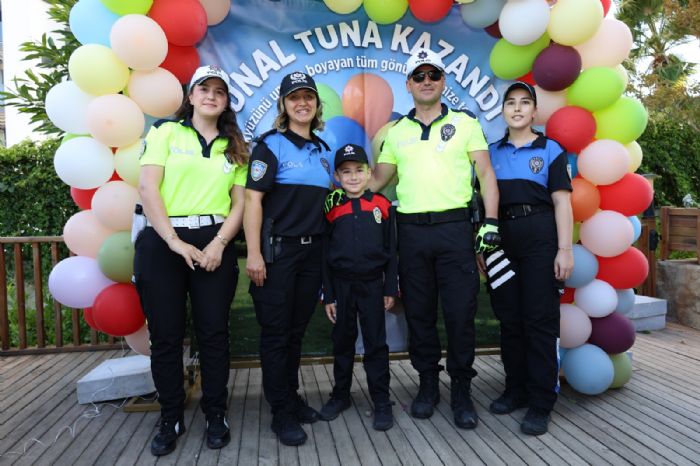 K���k �nal’�n polislik hayali ger�ek oldu