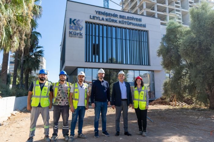 Yeni�ehir Kent K�t�phanesine kavu�uyor