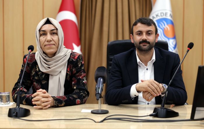 AKP enkaz: Akdenizin borcu 800 milyon