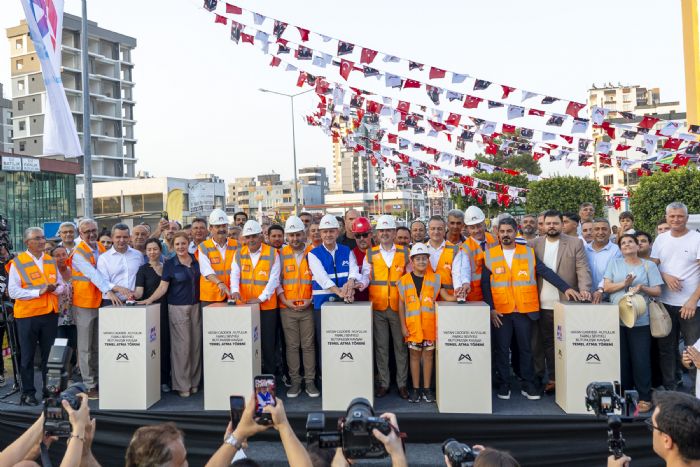 Dev ula��m hamlesi: En b�y�k katl� kav�a�� temeli at�ld�