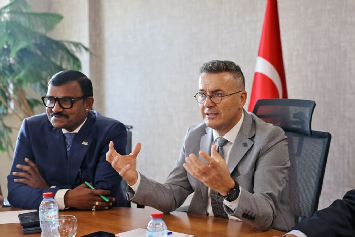 Limanda yksek tarife lke ticaretini olumsuz etkiliyor